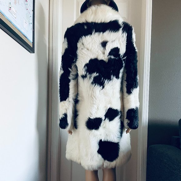 NOT FOR SALE - Spotted/Cow pattern Genuine Sheep Skin Shearing Fur Coat - Picture 4 of 12